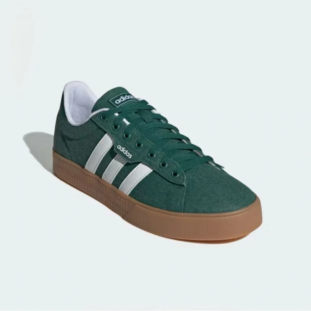 Adidas Men's Daily 3.0 Skate Shoe in Collegiate Green / Cloud White / Gum NIB